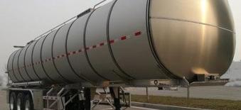 we exported 15 units fuel tanker trailer to Africa last week