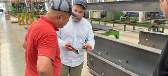 Regular Client Visited Our Semi Trailer Factory