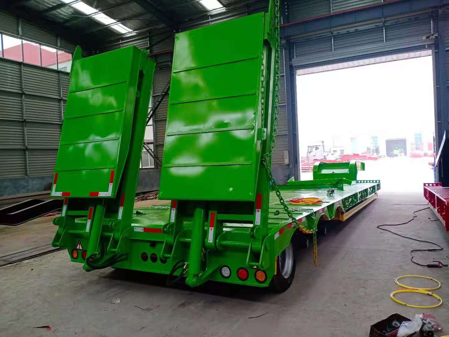 Remorque surbaissée à double essieu Double Axle Lowbed Trailer