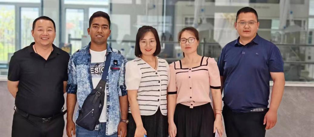 News Client, New Market-Pakistan