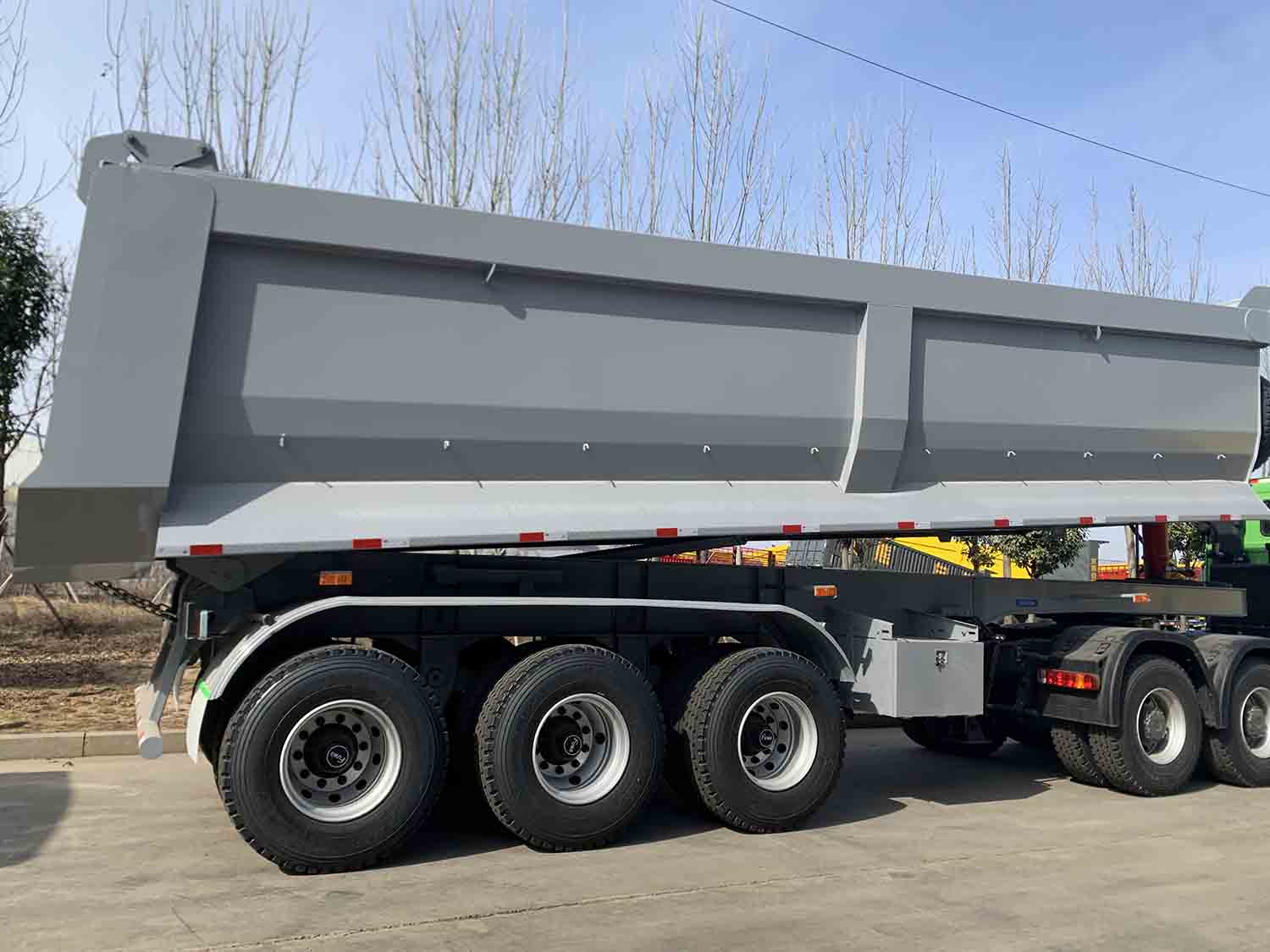 70-тонный прицеп-самосвал 70 ton Dump Trailer