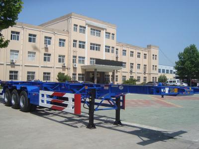 Remorque squelette à 3 essieux