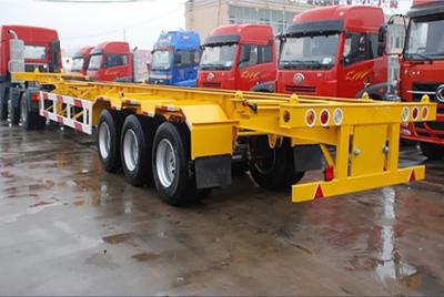 Semi-remorque conteneur squelette