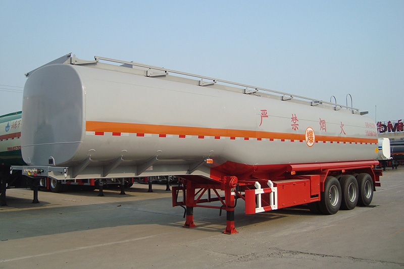 Semirremolque con tanque de aceite Oil Tank Semi Trailer