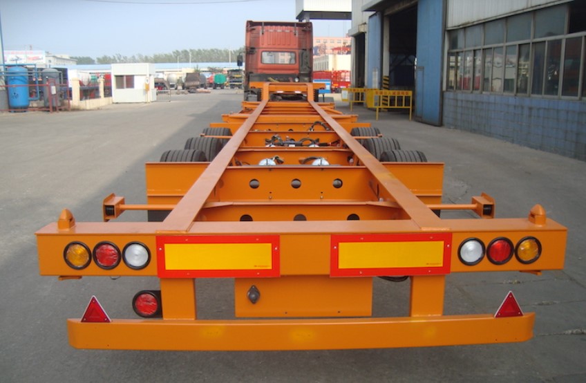 Remolque esquelético extensible Extendable Skeletal Trailer