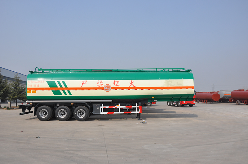 Fuel Tank Semi Trailer Fuel Tank Semi Trailer