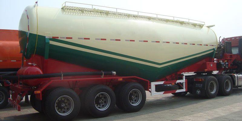Remorque de réservoir de poudre cubique de 30 à 70 30-70 Cubic Powder Tank Trailer