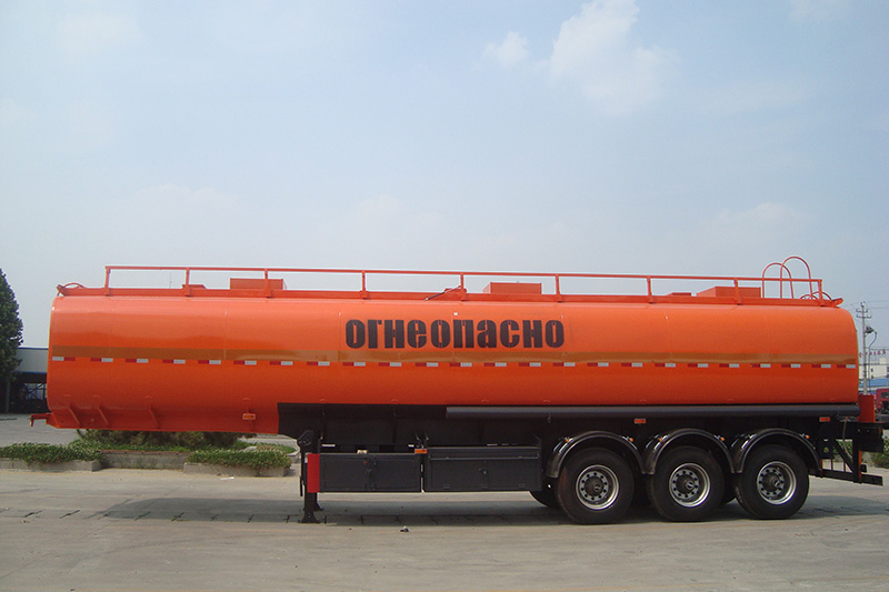 Semirremolque cisterna de agua de tres ejes Tri-axle Water Tanker Semi Trailer