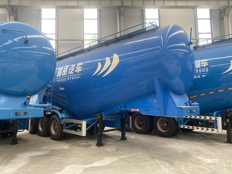 Remolque cisterna de cemento de tres ejes 35CBM Tri Axle 35CBM Cement Tanker Trailer